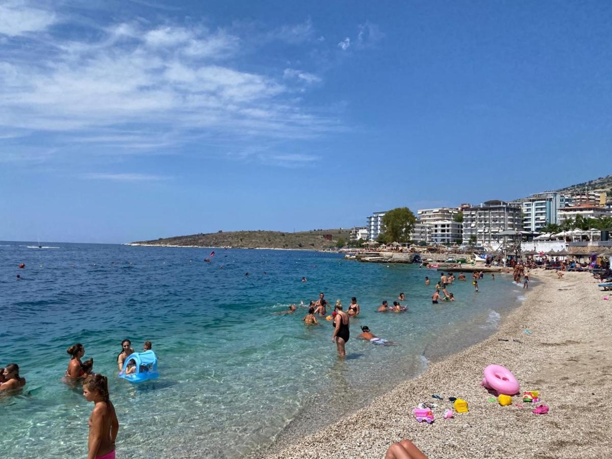 Sunny Apartament Saranda エクステリア 写真