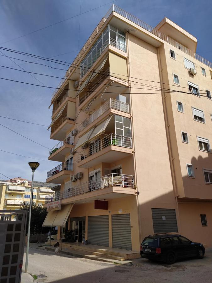 Sunny Apartament Saranda エクステリア 写真