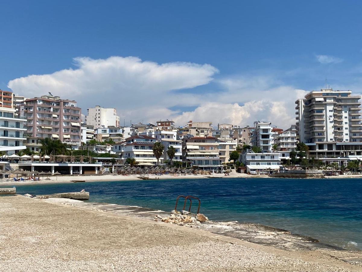 Sunny Apartament Saranda エクステリア 写真